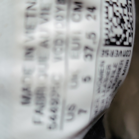 Converse All Star EUC women's metallic gold tennis shoes size 7 - Picture 7 of 9